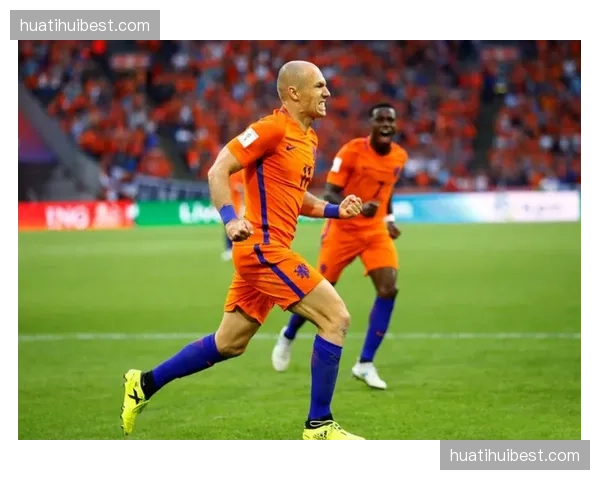 荷兰迎战日本较量，各式高位压迫战术将主导中场缠斗